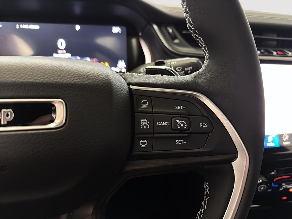 2025 Jeep Grand Cherokee  - Desmeules Chrysler