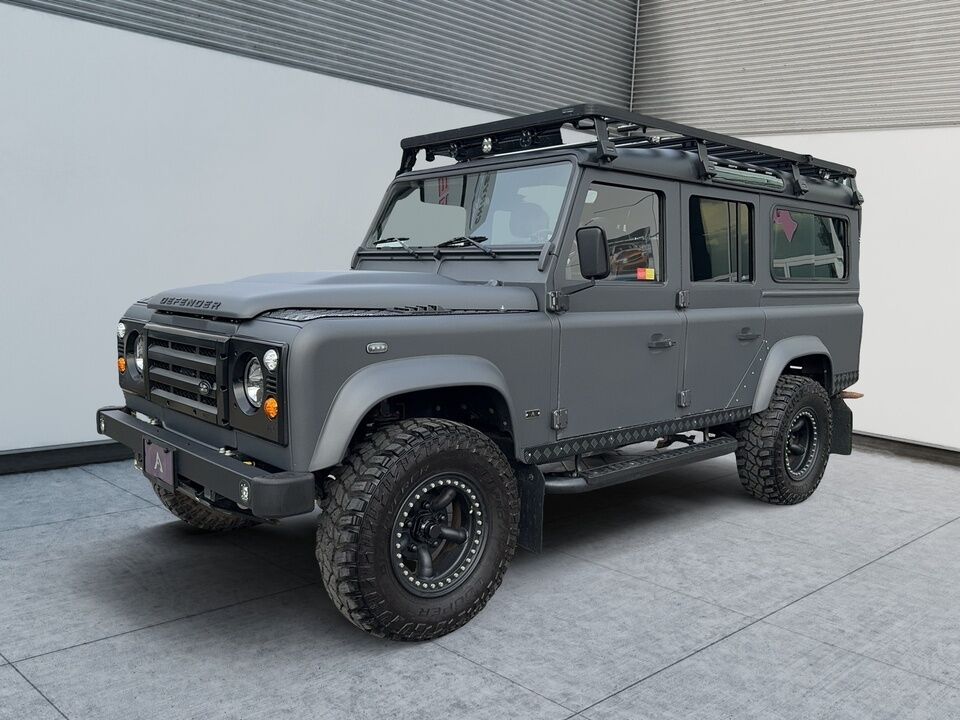 1987 Land Rover Defender  - Desmeules Chrysler