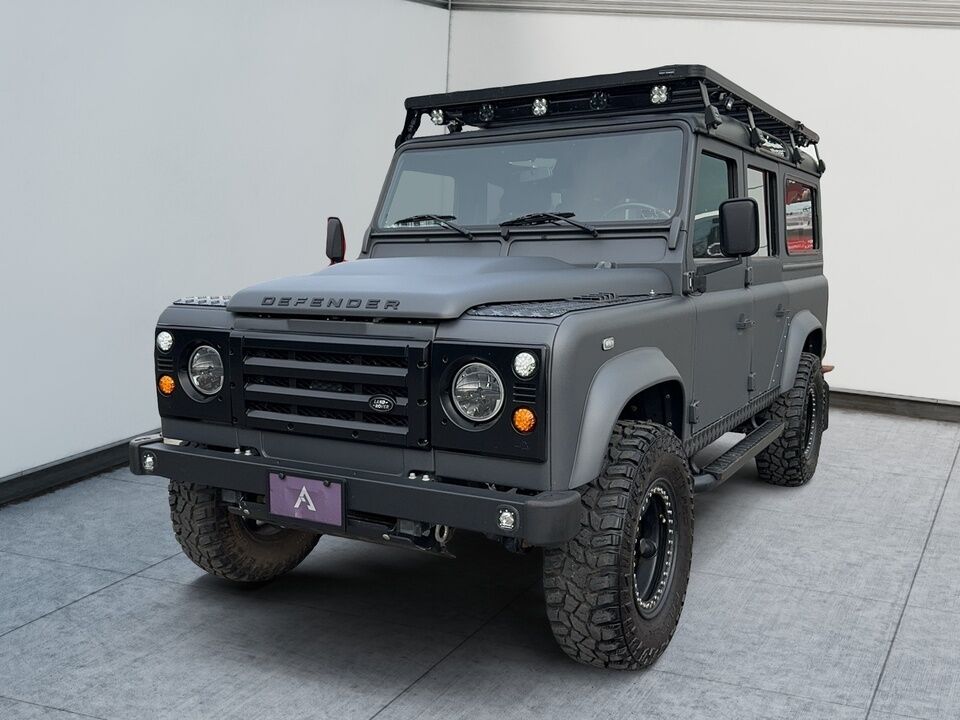 1987 Land Rover Defender  - Desmeules Chrysler