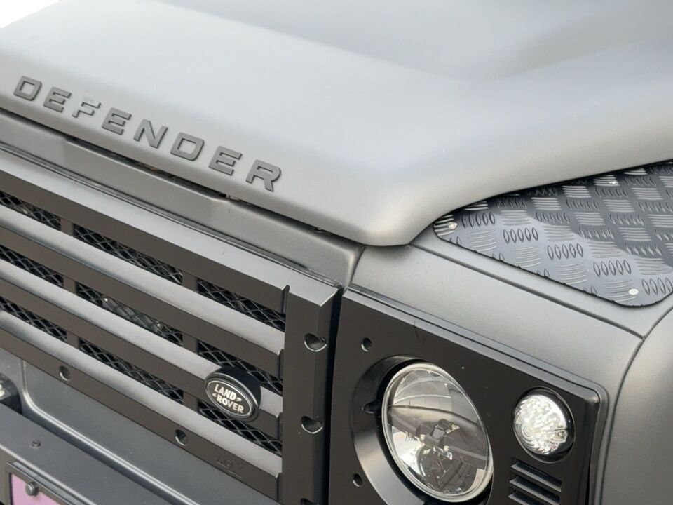 1987 Land Rover Defender  - Desmeules Chrysler