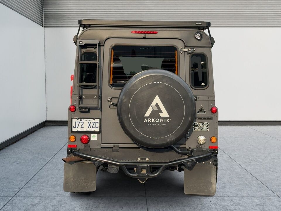 1987 Land Rover Defender  - Desmeules Chrysler