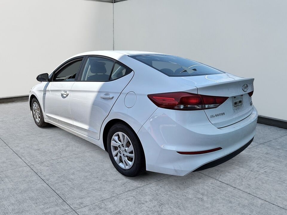 2017 Hyundai Elantra  - Desmeules Chrysler
