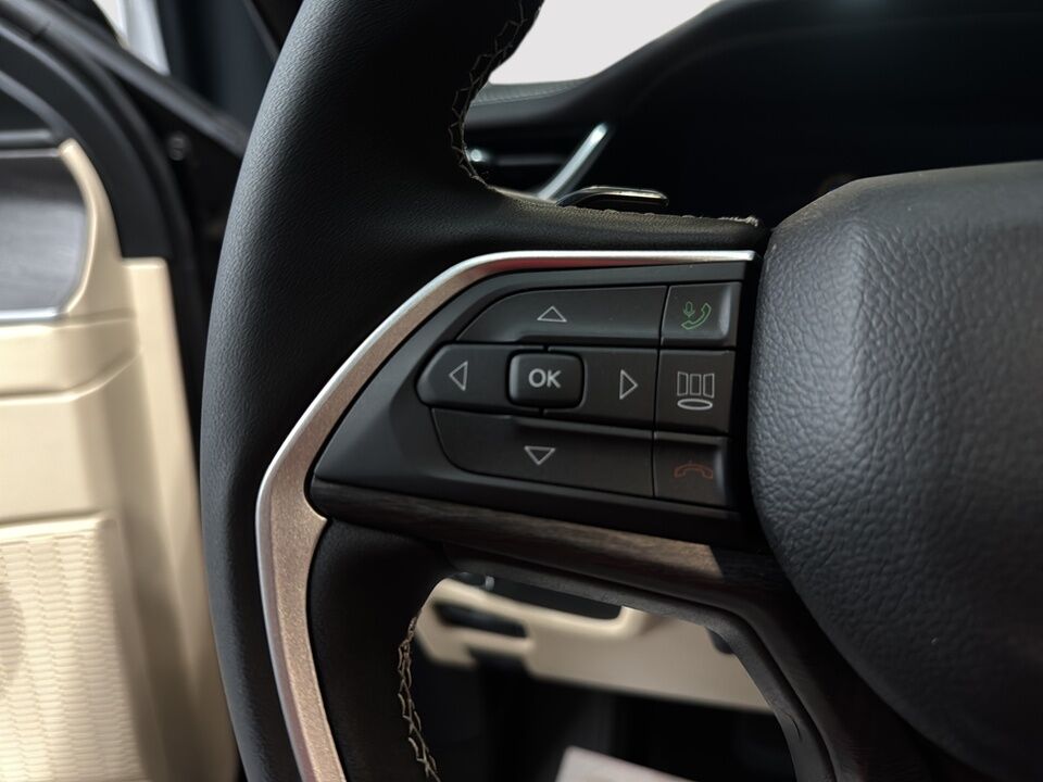 2025 Jeep Grand Cherokee  - Desmeules Chrysler