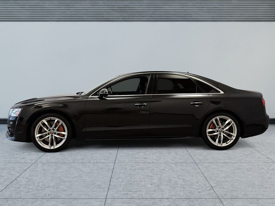 2016 Audi A8  - Desmeules Chrysler