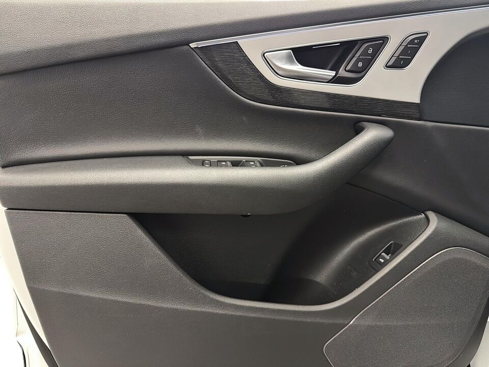 2018 Audi Q7  - Desmeules Chrysler