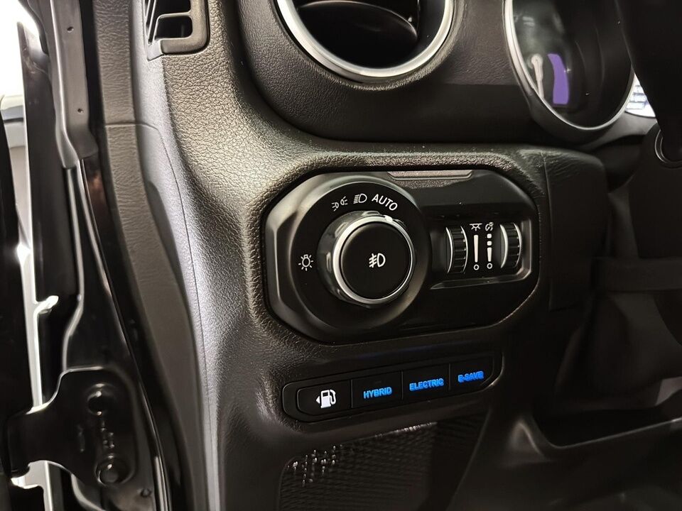 2021 Jeep WRANGLER 4XE  - Desmeules Chrysler