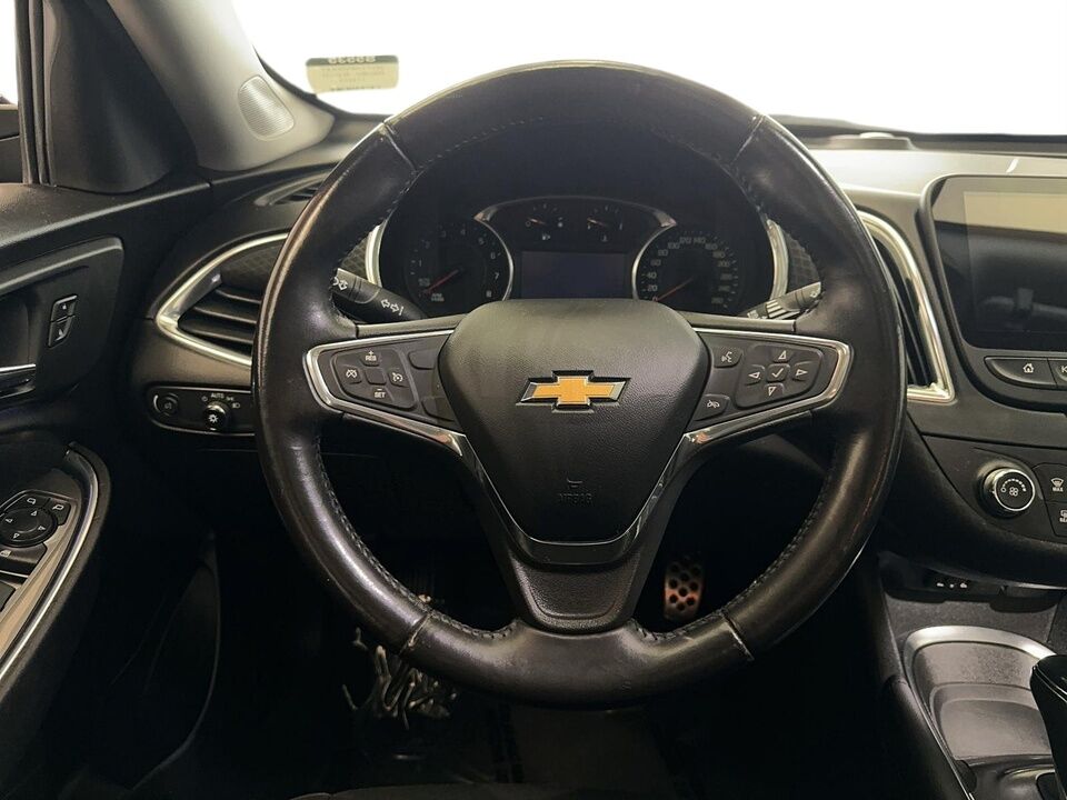 2017 Chevrolet Malibu  - Blainville Chrysler