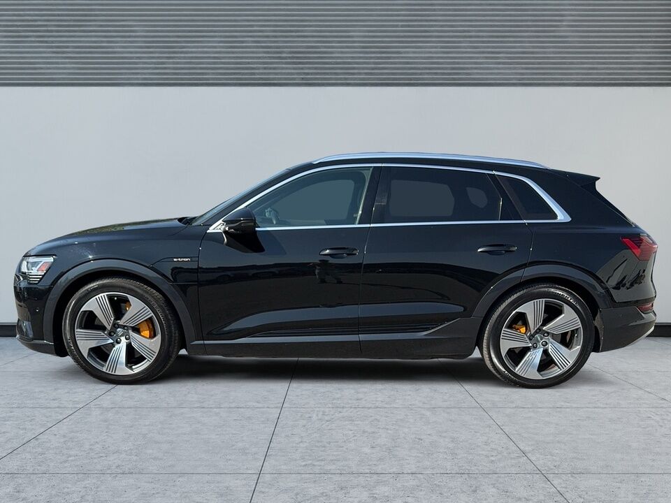 2019 Audi e-tron  - Desmeules Chrysler