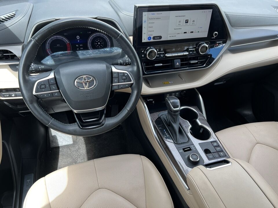 2023 Toyota Highlander  - Desmeules Chrysler