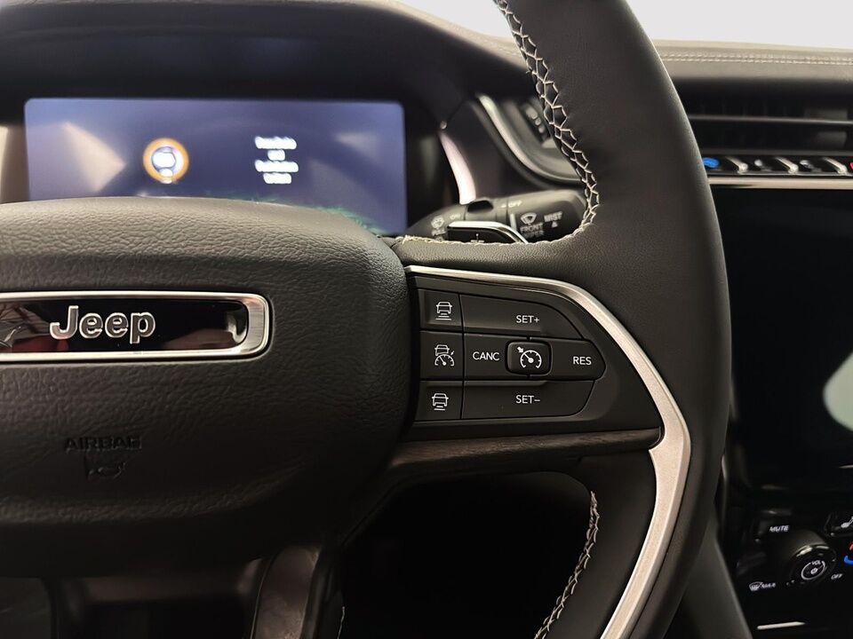 2025 Jeep Grand Cherokee 4XE  - Desmeules Chrysler