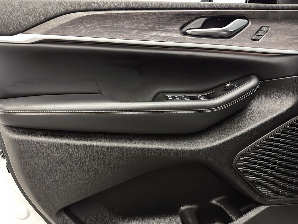 2023 Jeep Grand Cherokee  - Desmeules Chrysler