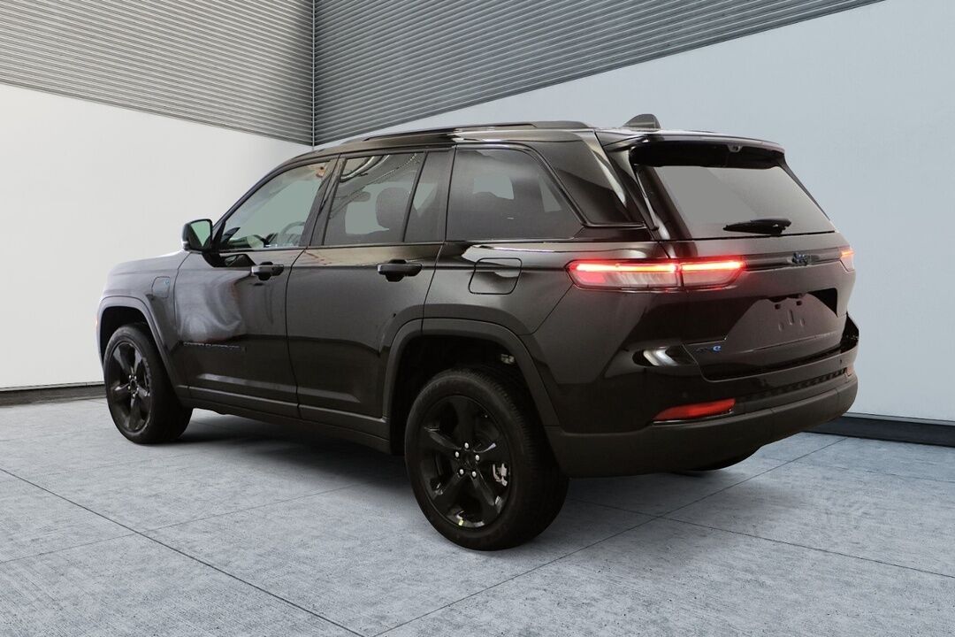 2025 Jeep Grand Cherokee 4XE  - Desmeules Chrysler