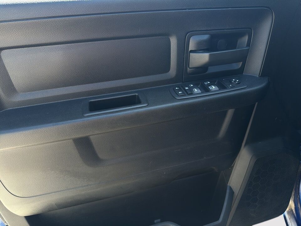 2019 Ram 1500 Classic  - Desmeules Chrysler