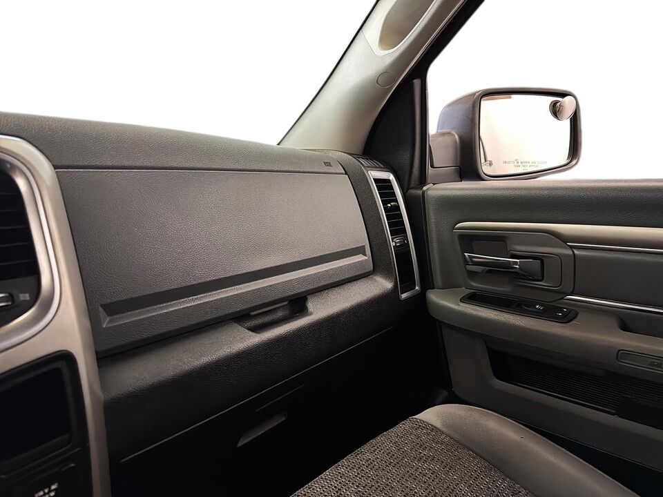 2019 Ram 1500 Classic  - Desmeules Chrysler