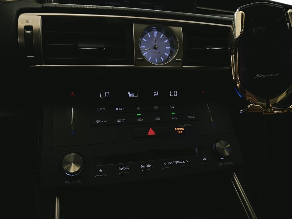 2015 Lexus IS 250  - Desmeules Chrysler