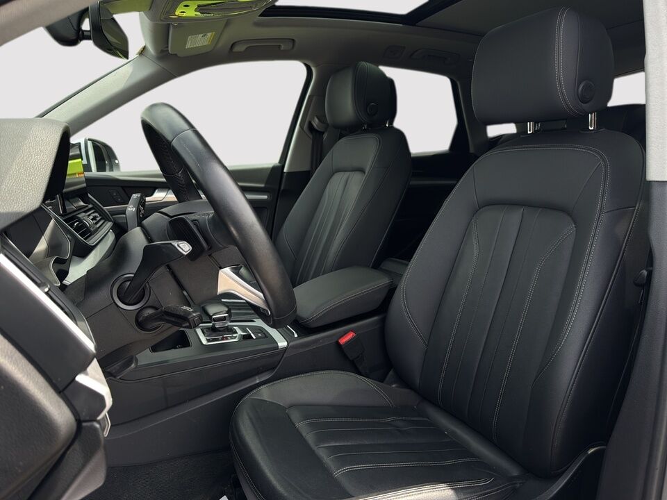 2021 Audi Q5  - Desmeules Chrysler
