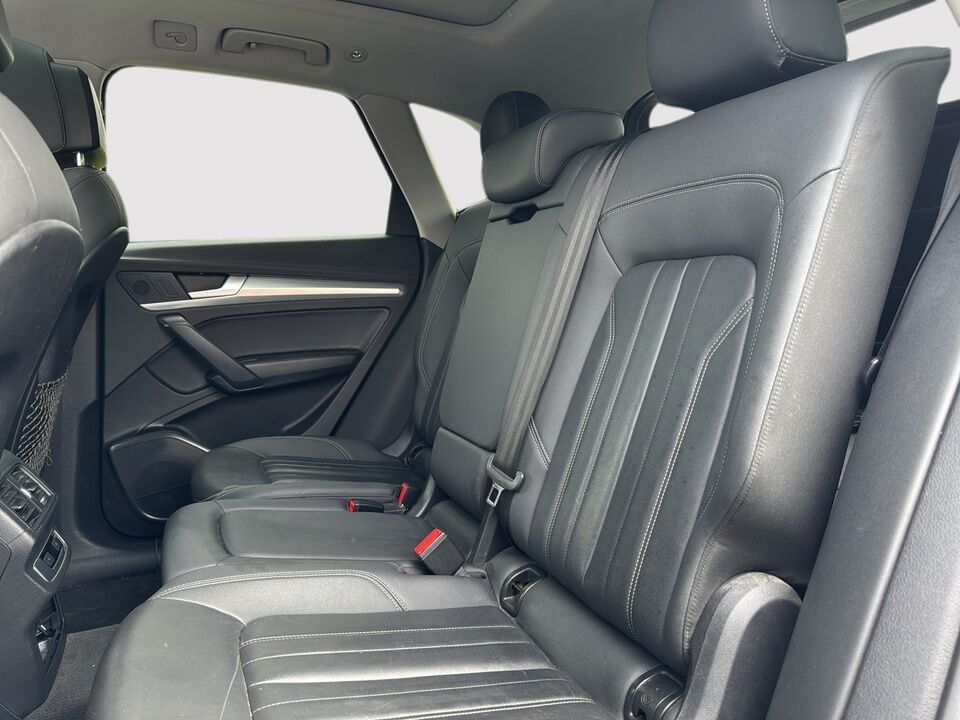 2021 Audi Q5  - Desmeules Chrysler