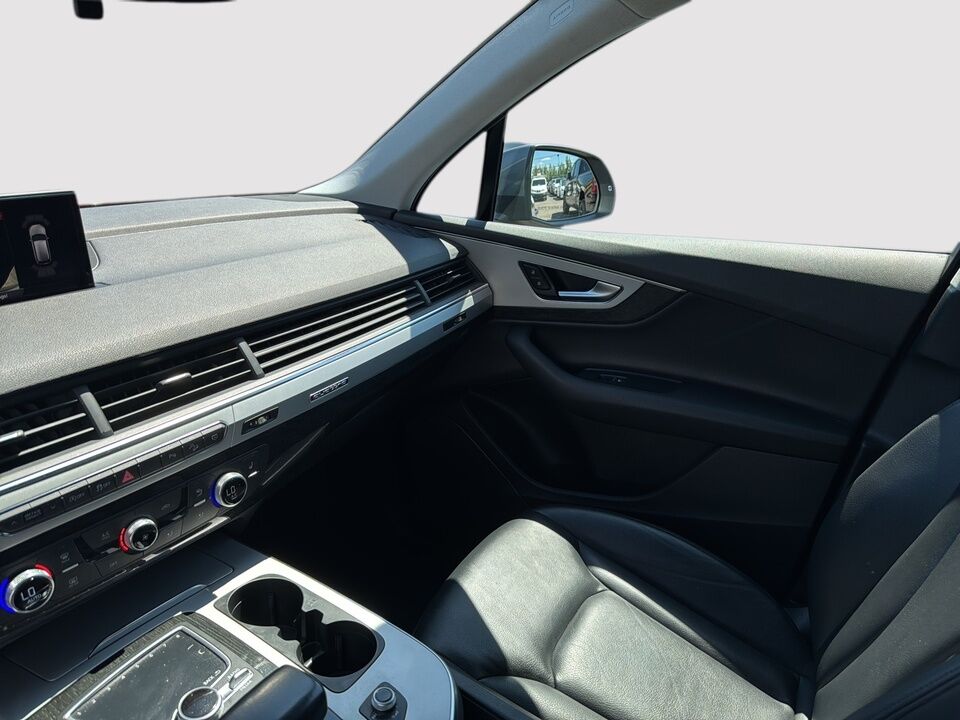 2019 Audi Q7  - Desmeules Chrysler