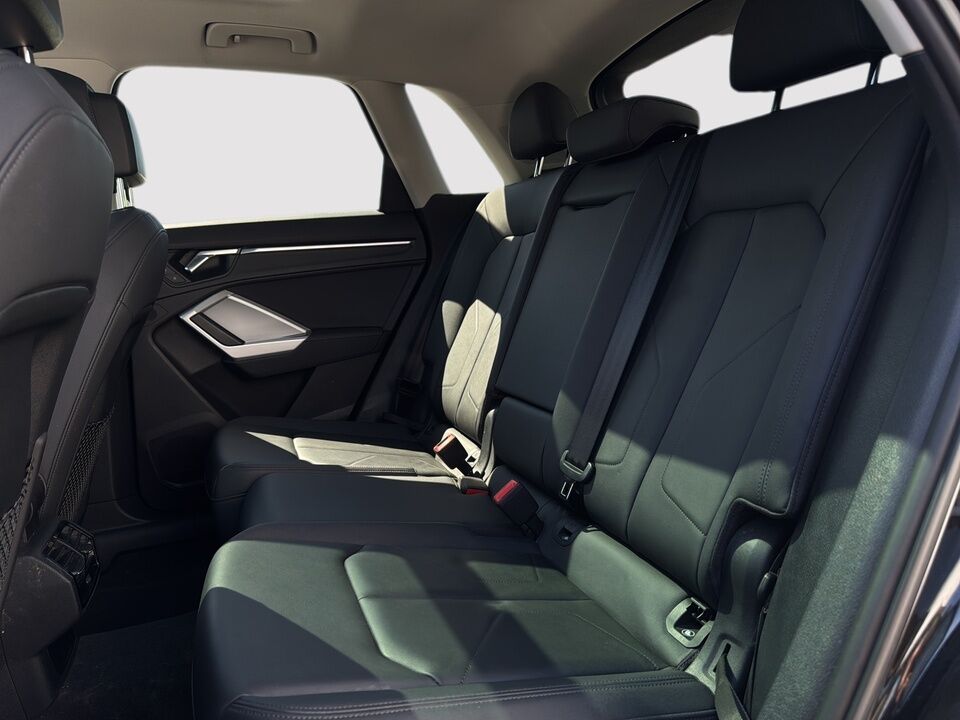 2022 Audi Q3  - Desmeules Chrysler