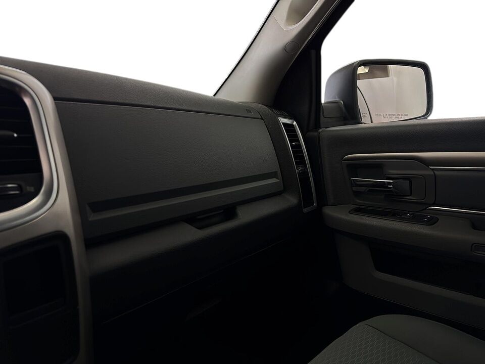 2019 Ram 1500 Classic  - Desmeules Chrysler