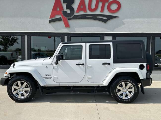 2017 Jeep Wrangler Unlimited Sahara 4WD for Sale  - 1304  - A3 Auto