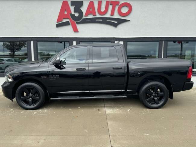 2019 Ram 1500 Classic Black Package Crew Cab 4X4 for Sale  - 1340  - A3 Auto