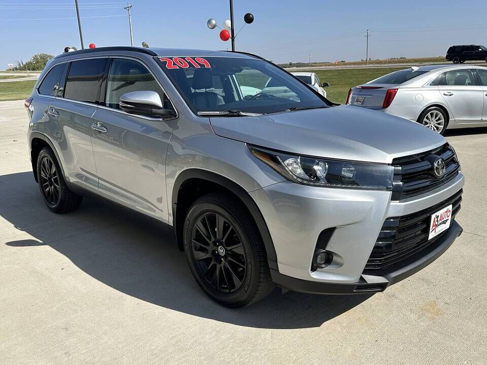 2019 Toyota Highlander  - A3 Auto