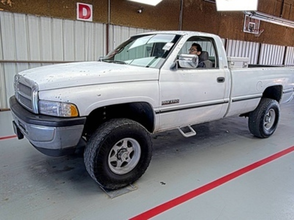 1997 Dodge Ram 2500 12V CUMMINS 4x4  - 97  - Exira Auto Sales