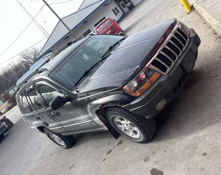 2000 Jeep Grand Cherokee Laredo 4.0 6 Cyl. 4x4 for Sale  - 2121  - Exira Auto Sales