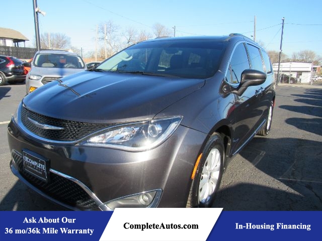 2017 Chrysler Pacifica Touring-L  - P18432  - Complete Autos