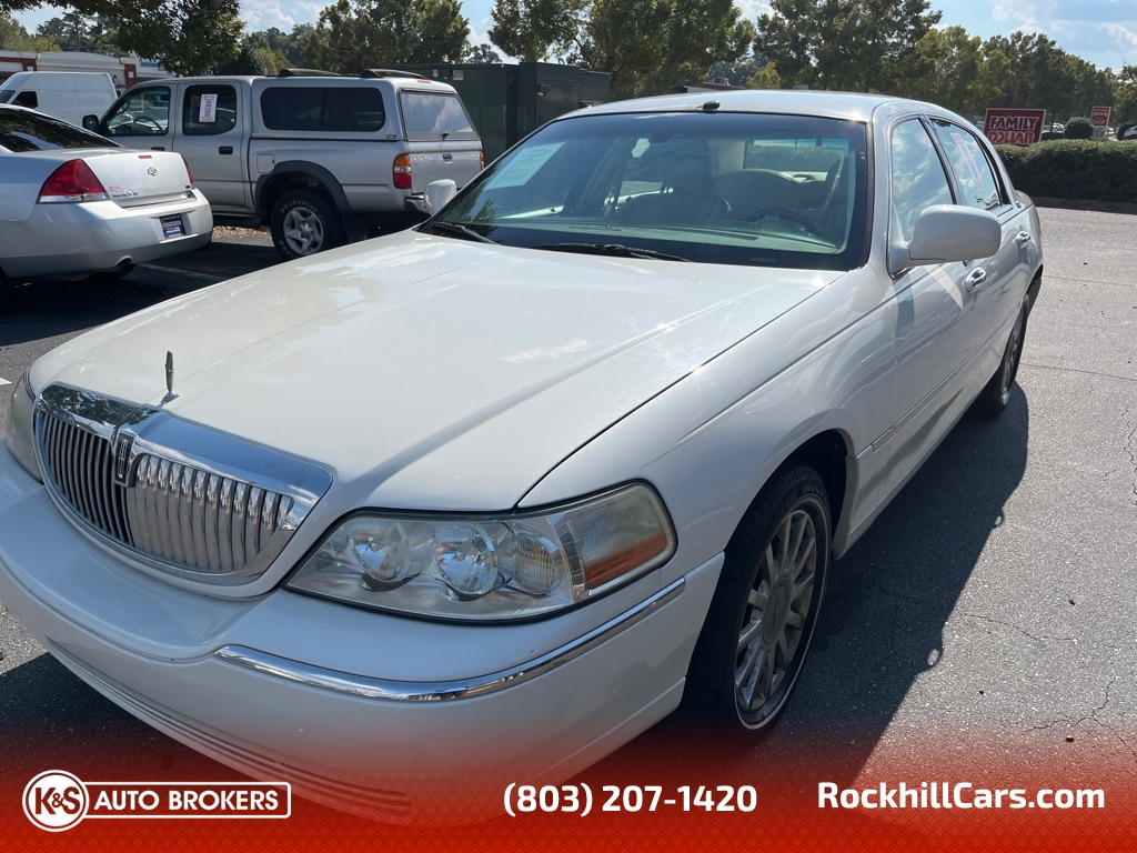 2006 Lincoln Town Car SIGNATURE LIMITED  - 4395  - K & S Auto Brokers