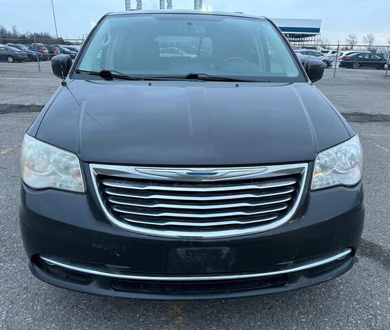 2012 Chrysler Town & Country Touring-L WITH LEATHER & NAVIGATION  - 193371  - RSA Auto Sales