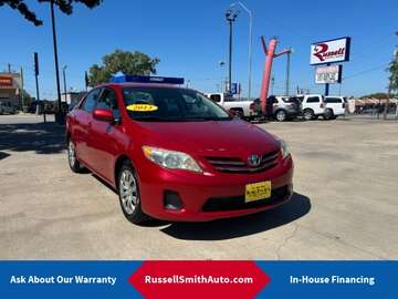 2013 Toyota Corolla LE 4