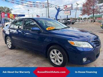 2010 Toyota Camry LE 6