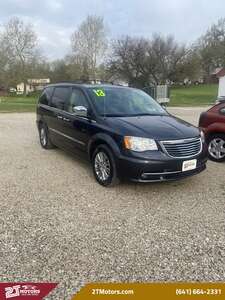 2013 Chrysler Town & Country 