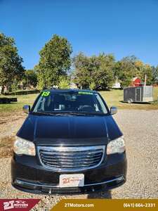 2013 Chrysler Town & Country Leat