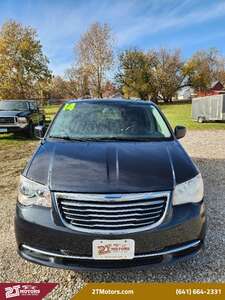 2014 Chrysler Town & Country 4DR