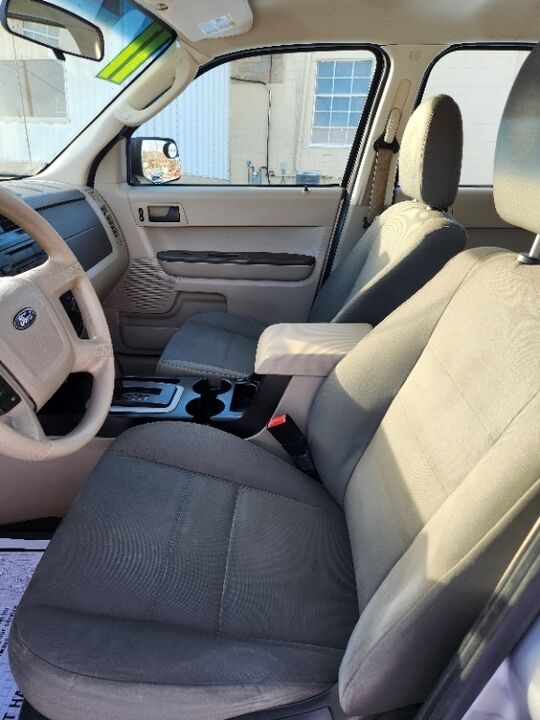2011 Ford Escape  - 2T Motors