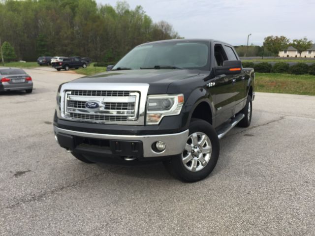 2014 Ford F-150 XLT SuperCrew 5.5-ft. Bed 4WD  - BS-E89031  - Auto Connection