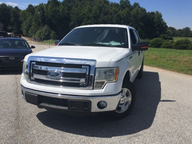 2014 Ford F-150 XLT SuperCrew 5.5-ft 2WD  - BS-RG06357  - Auto Connection