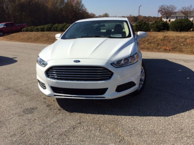 2014 Ford Fusion SE  - BS-R193524  - Auto Connection
