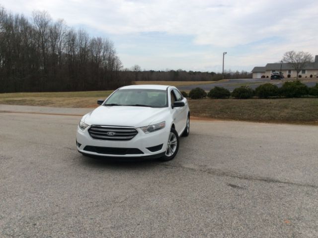 2016 Ford Taurus SE FWD  - BS-116621  - Auto Connection