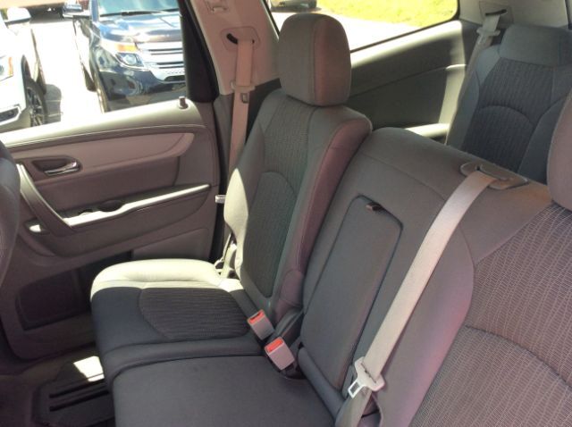 2017 Chevrolet Traverse  - Auto Connection