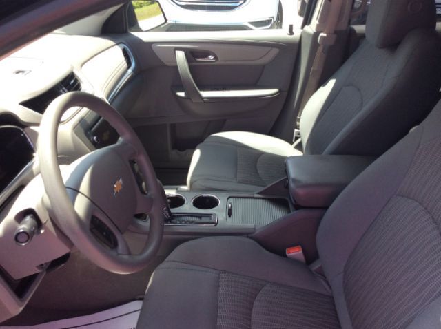 2017 Chevrolet Traverse  - Auto Connection