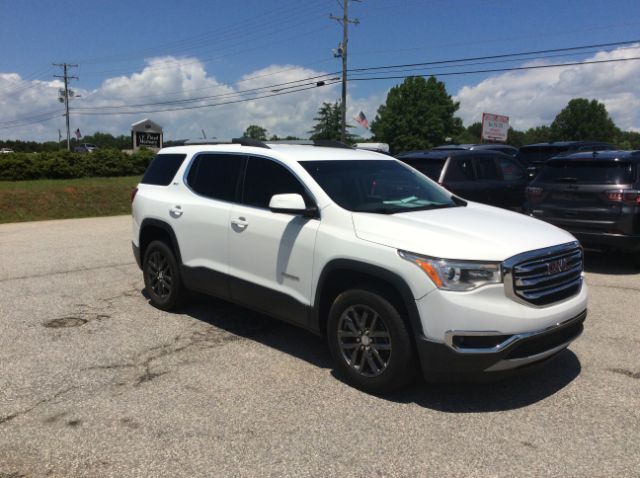 2019 GMC Acadia  - Auto Connection