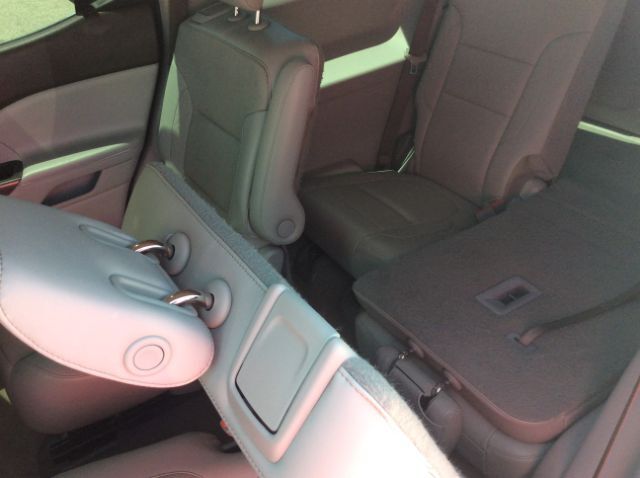 2019 GMC Acadia  - Auto Connection