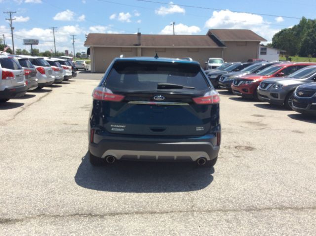 2020 Ford Edge  - Auto Connection
