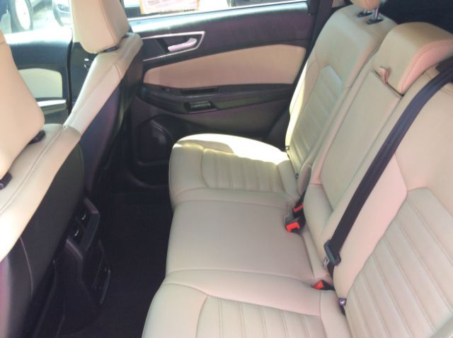 2020 Ford Edge  - Auto Connection