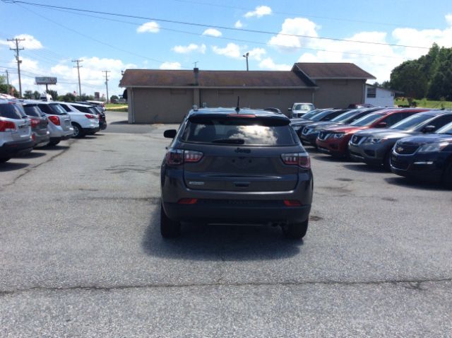 2019 Jeep Compass  - Auto Connection