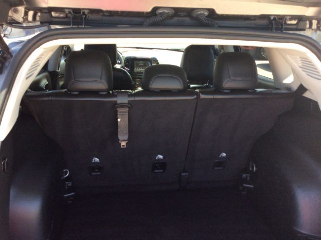 2019 Jeep Compass  - Auto Connection
